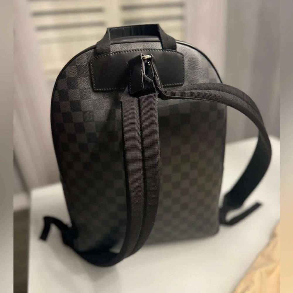 Josh Backpack Like New - Picture 5 of 12